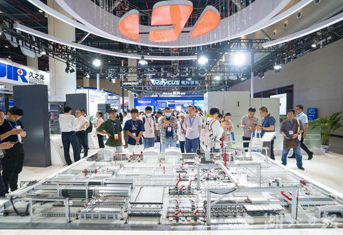 2024中国光谷光电子信息产业创新发展大会开幕 网络信息技术开发引领新趋势